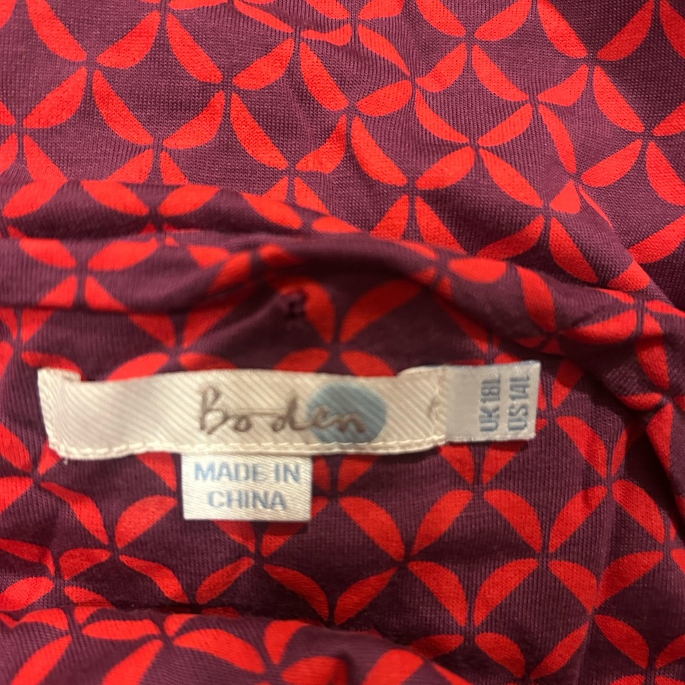 Boden Red Patterned Wrap Front Quarter Sleeved Dr… - image 6
